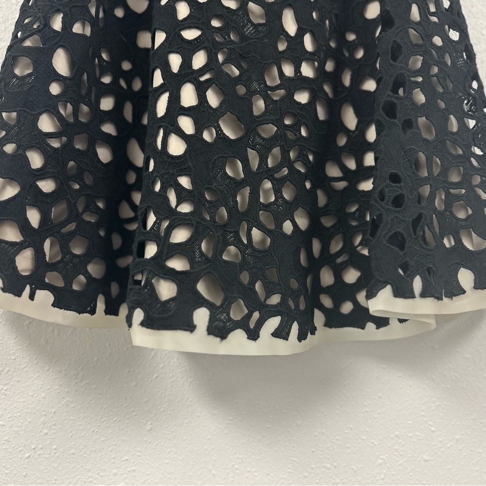 Elie Tahari Black and White A-Line Skirt - Picture 9 of 16
